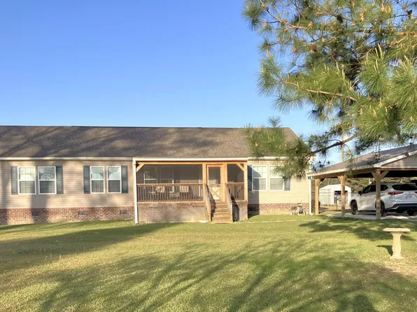 1406 White Oak River Road, Maysville, NC 28555