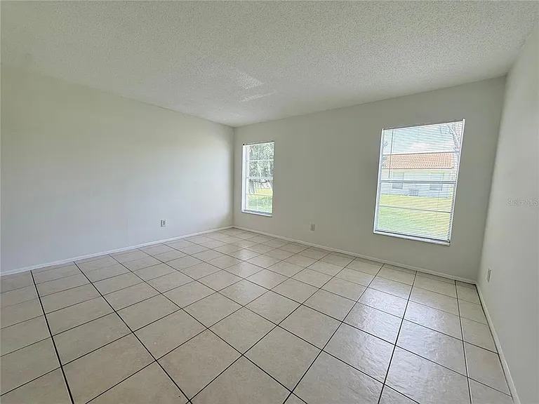 10122 Mason Dixon Cir — Photo 17