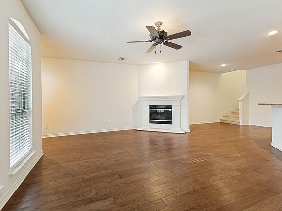 5th image of 5897 Pisa Ln