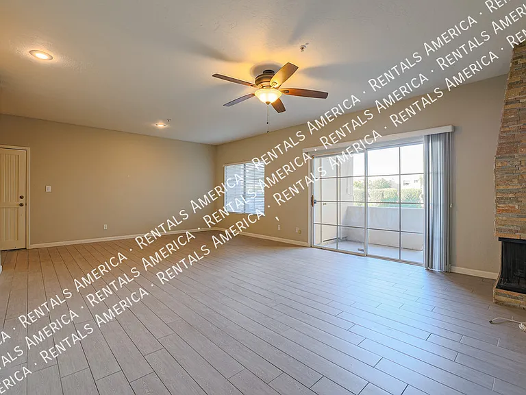 11333 N 92nd St #1003 — Photo 8