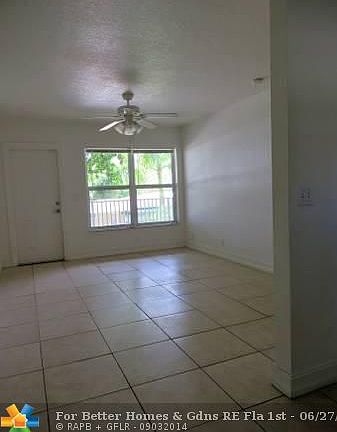 4th image of 3260 NE 19th Ave APT 14