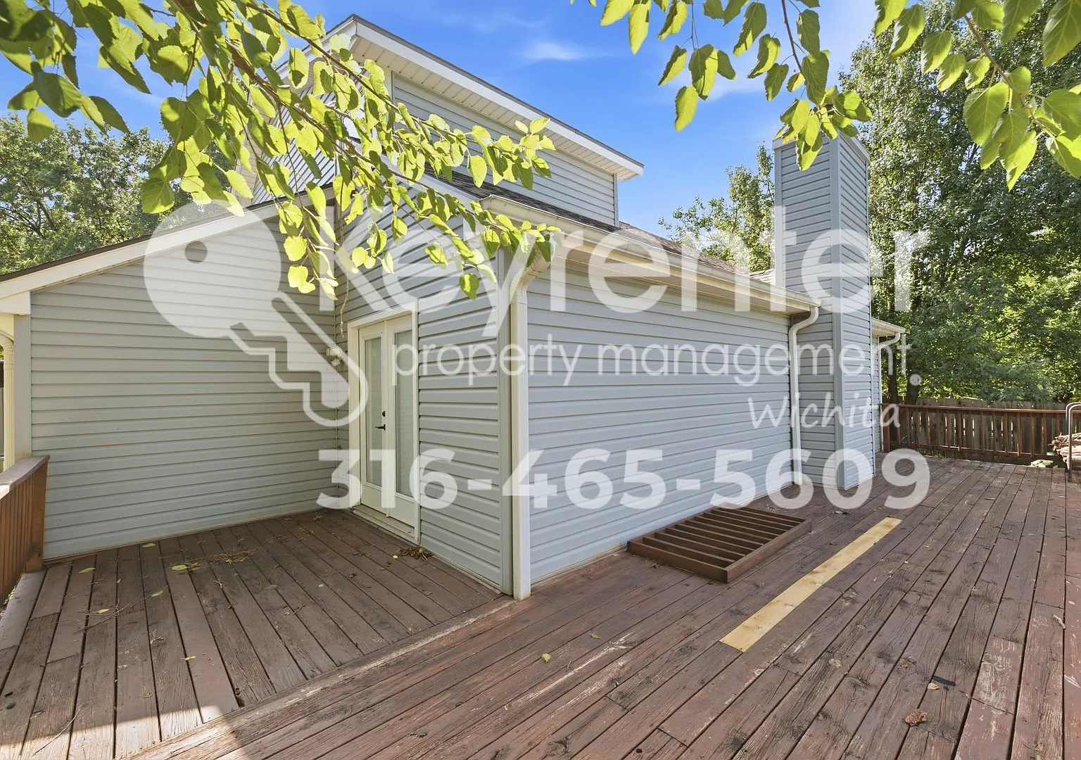 September Free Rent! Spacious 4-Bedroom Home Near Base And Derby Schools. — Photo 3