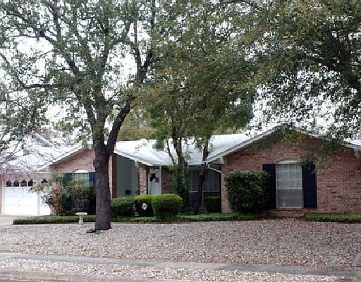 1st image of 5911 ROYAL POINT DR