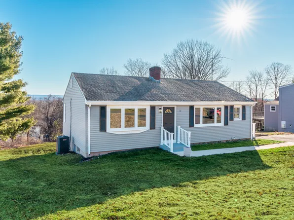 22 Winthrop Boulevard, Cromwell, CT 06416