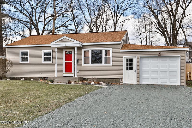 2nd image of 27 Sherwood Drive