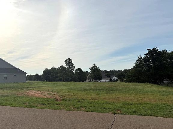 4th image of 2211 W Autumn Ridge Dr