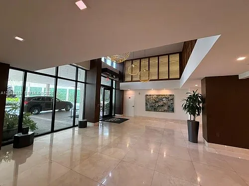 540 Brickell Key Dr Photo 1