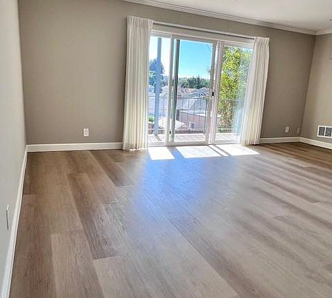 4th image of 2210 Flores St APT L