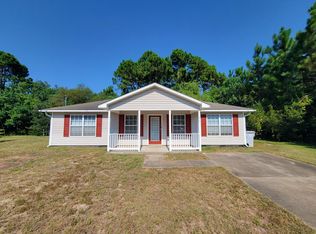 1744 Galvez Dr, Gulf Breeze, FL 32563