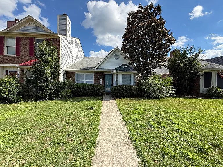 425 Autumnwood Dr SW — Photo 17