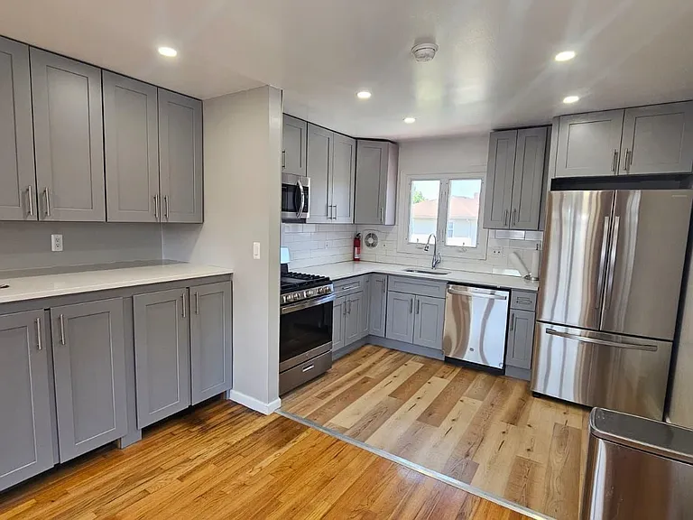 22 Kennedy Ct #2 — Photo 5