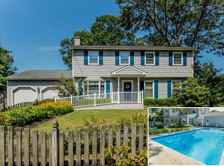 28 Fieldcrest Ln, Brick, NJ 08724