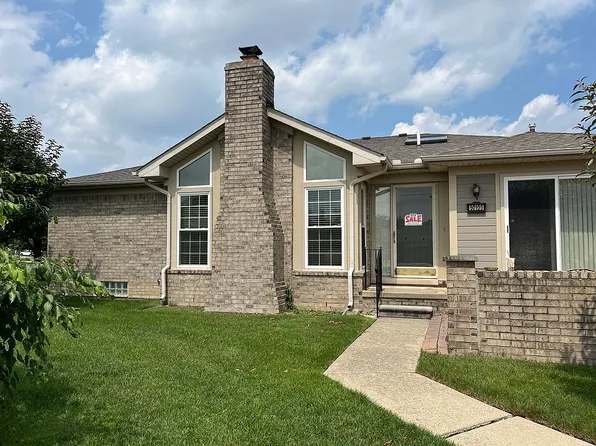 50105 Raleigh Ct, Macomb, MI 48044