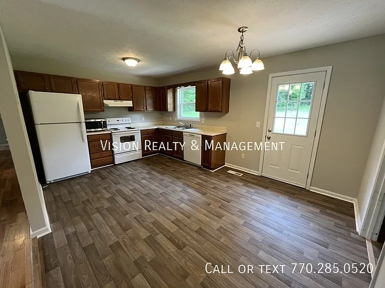 106 Barton Ln — Photo 28