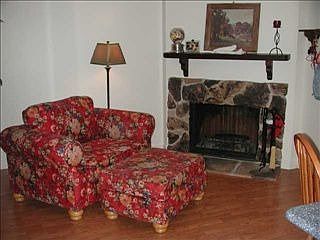 4th image of 939 Green Oaks Dr