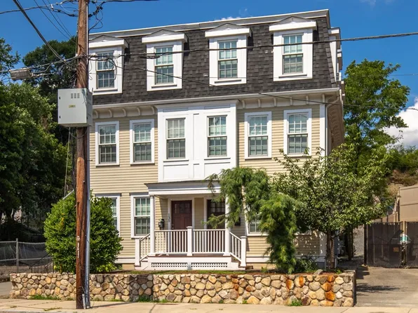 133-141 Tremont St, Brighton, MA 02135