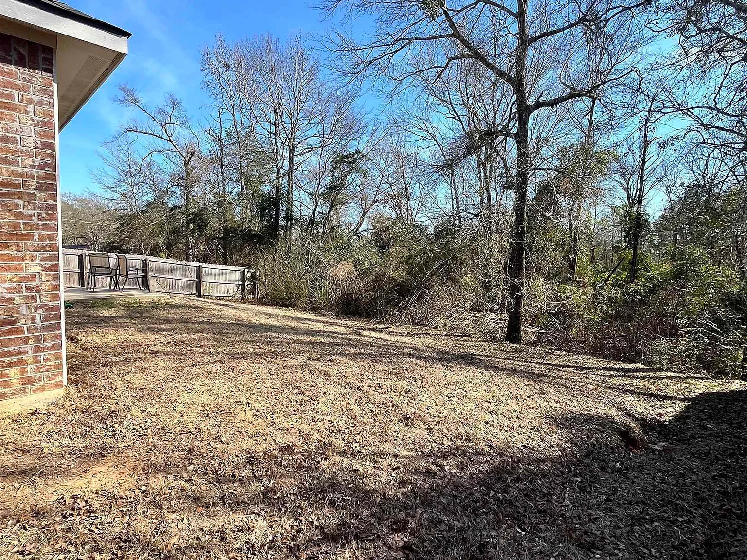 3 bed, 2.0 bath, 1433 sqft, $1,695 — Photo 4