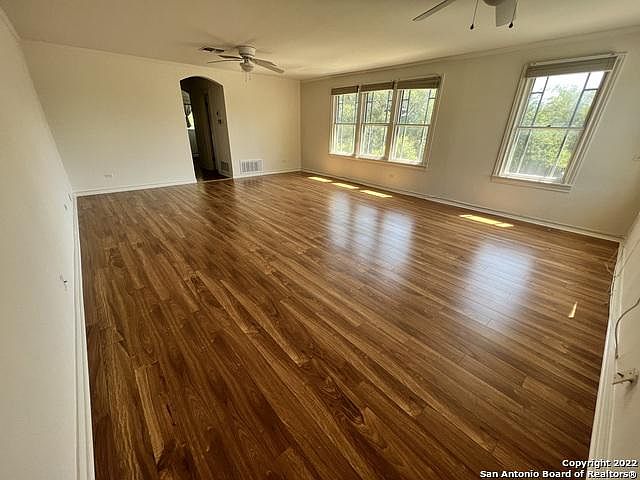 1st image of 215 E Huisache Ave