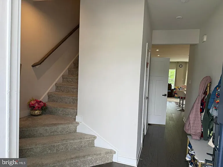 256 Chase Dr — Photo 15