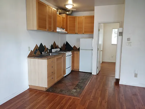 6114 Shattuck Ave #3 Photo 1