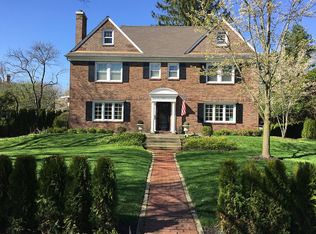 316 Sheridan Rd, Winnetka, IL 60093