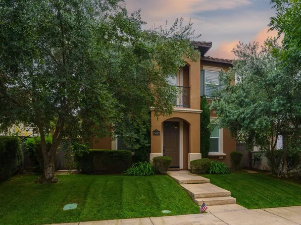 15683 New Park Ter, San Diego, CA 92127
