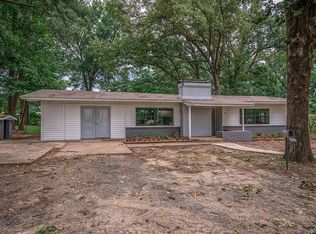 325 Redwater Rd, Wake Village, TX 75501