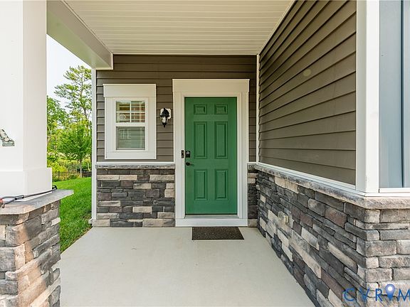 2nd image of 18320 Palisades Ct