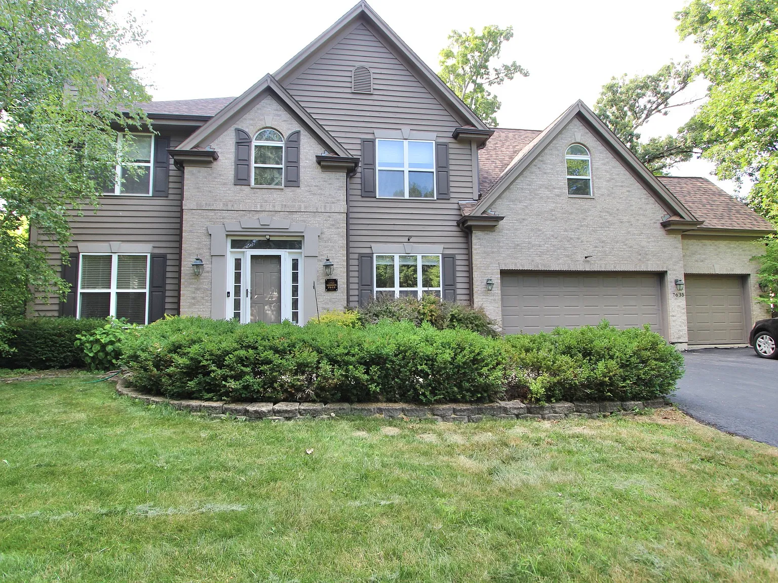 4 bed, 3.5 bath, 2739 sqft, $3,800 — Photo 1