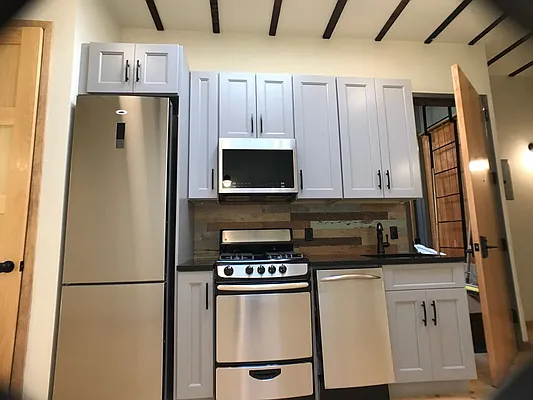 Rented by Nooklyn NYC LLC | media 23