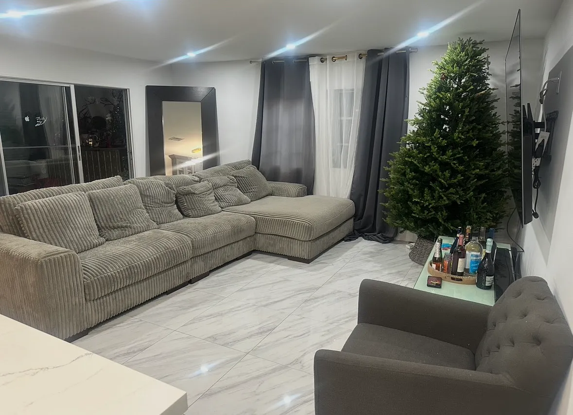 2 bed, 1500 sqft, $1,900 — Photo 3