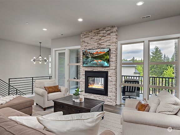 4th image of 20712 113th Drive SE