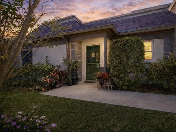 1241 N McMullen Booth Rd, Clearwater, FL 33759