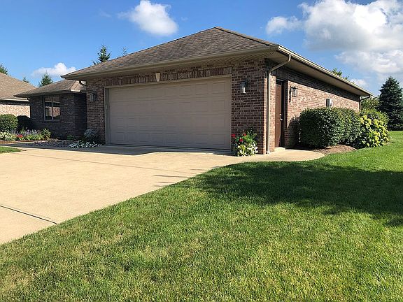 2nd image of 725 E Woodside Dr