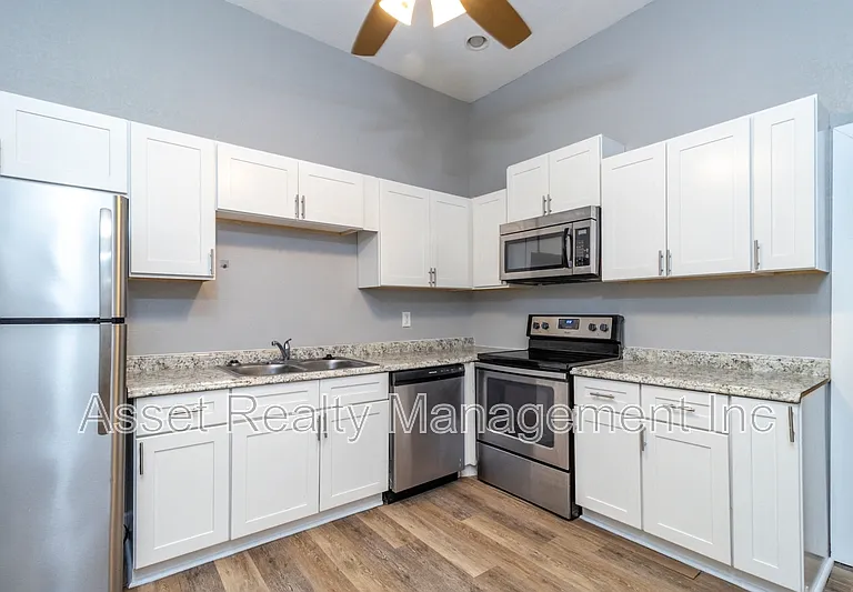 2638 Barton St — Photo 23