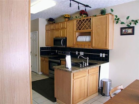 4th image of 3858 Elter Ln