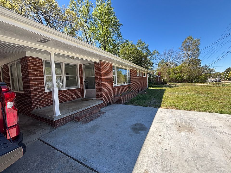 1st image of 3812 Buffaloe Rd