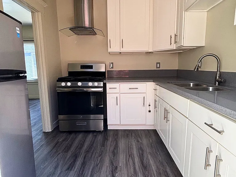 844 Chestnut Ave. — Photo 4