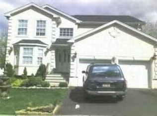 44 William St, Carteret, NJ 07008