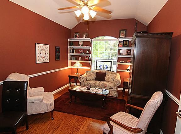 5th image of 419 Long Cove Dr