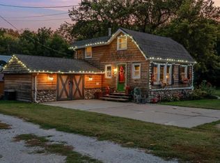 1011 Sharp St, Glenwood, IA 51534