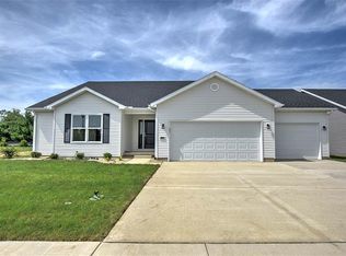 640 Pearl Ct, Mt Zion, IL