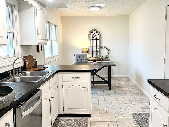 4th image of 1737 Brer Rabbit Dr