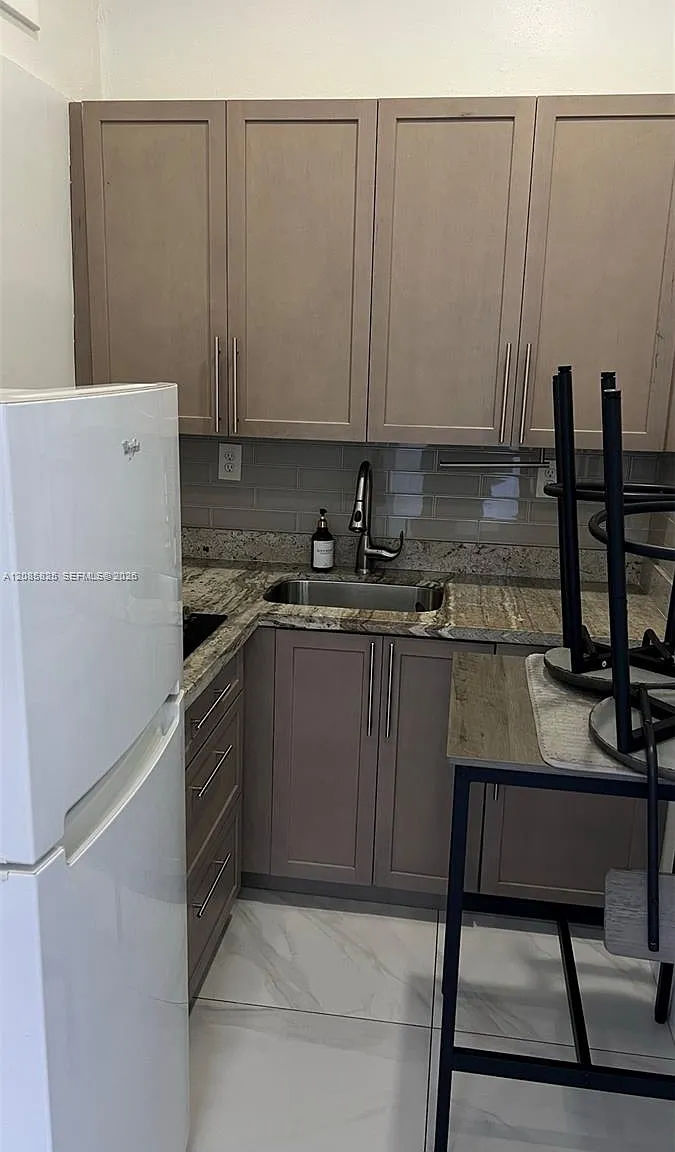 Pinehurst Villa 2nd Addn — Photo 1