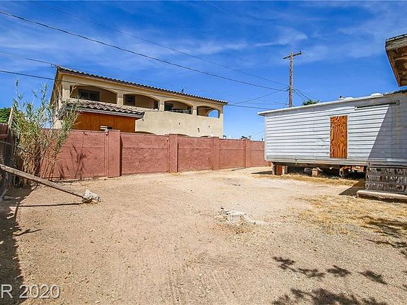 4th image of 2261 Glenwood Ln