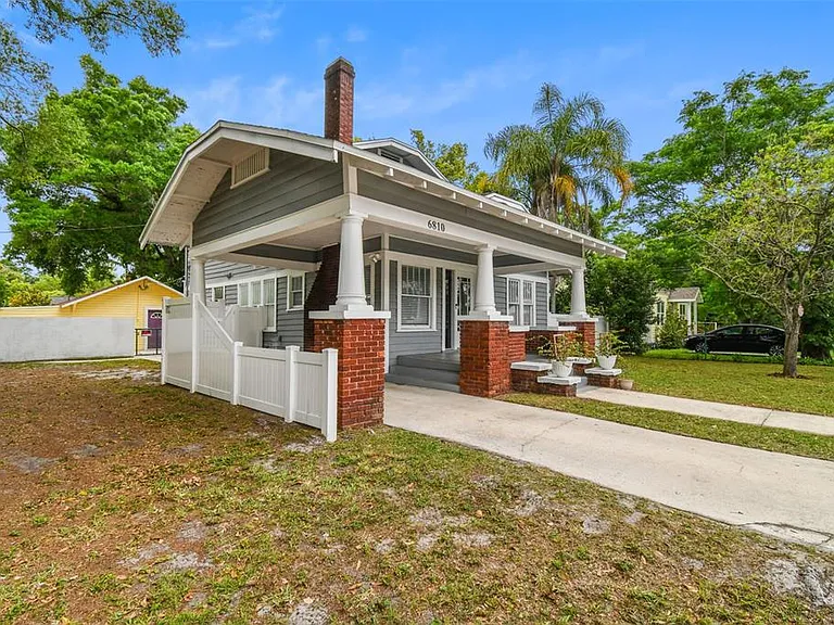 6810 N Navin Ave — Photo 4