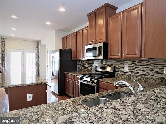 5th image of 22340 Honey Hill Ln