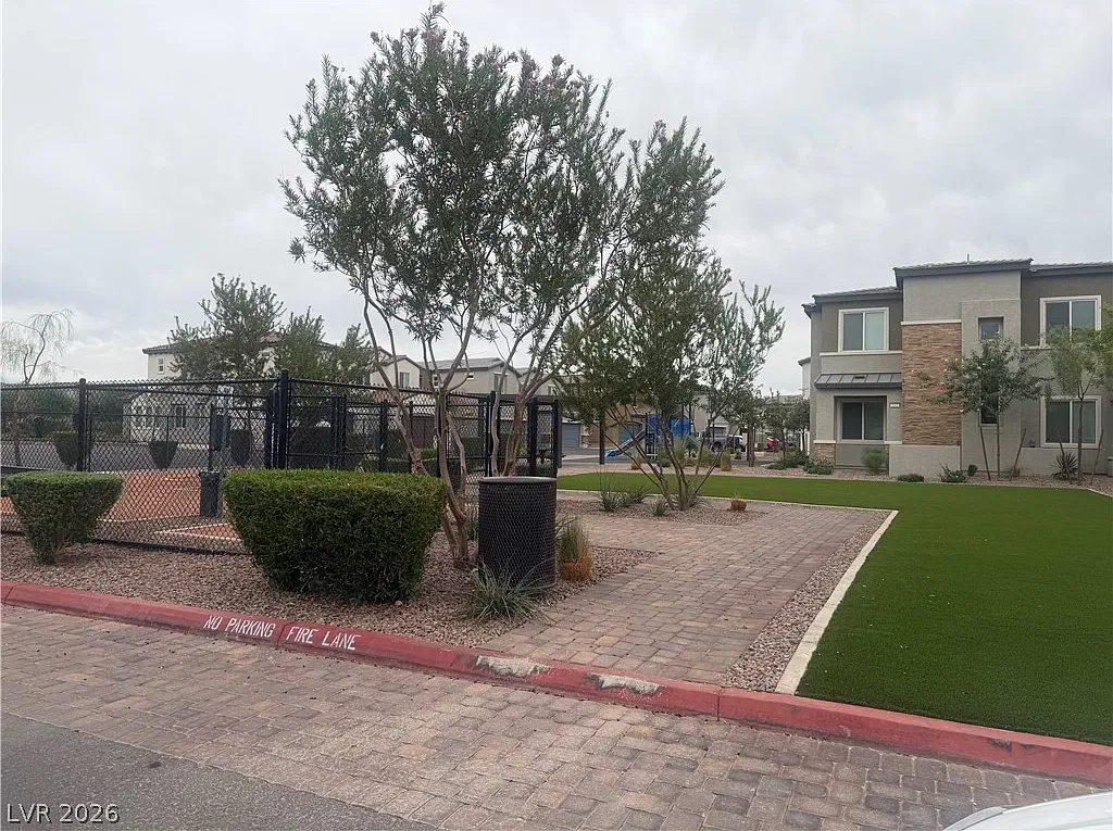 2 bed, 2.5 bath, 1364 sqft, $2,175 — Photo 4