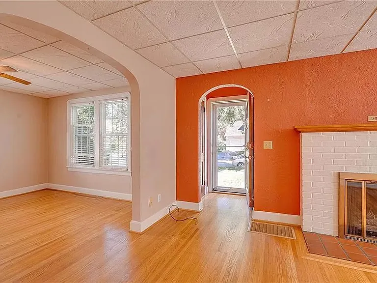 69 Winstead Rd — Photo 3