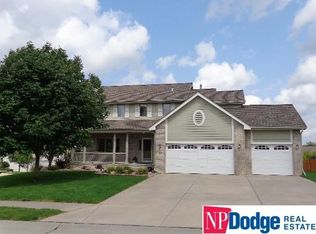 15224 Newport Ave, Omaha, NE 68116